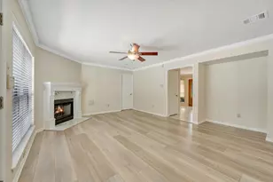 830 Island Meadow Ct, Houston, TX 77062 - Photo 10