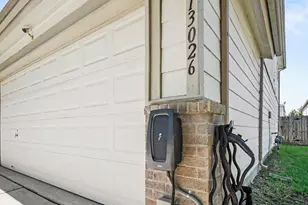 13026 Skyview Bend Dr, Houston, TX 77047 - Photo 4