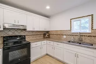 7543 Greenstone St, Houston, TX 77087 - Photo 16