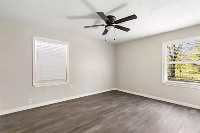 6152 Doulton Drive, Houston, TX 77033 - Photo 28