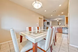 6725 Strawberry Brook Ln, Dickinson, TX 77539 - Photo 8