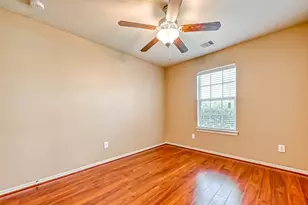 6725 Strawberry Brook Ln, Dickinson, TX 77539 - Photo 18