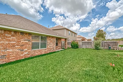 6725 Strawberry Brook Lane, Dickinson, TX 77539 - Photo 32