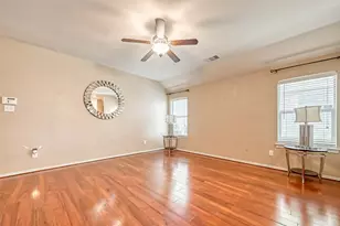 6725 Strawberry Brook Ln, Dickinson, TX 77539 - Photo 2