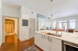 1901 Post Oak Blvd, Houston, TX 77056 - Photo 4