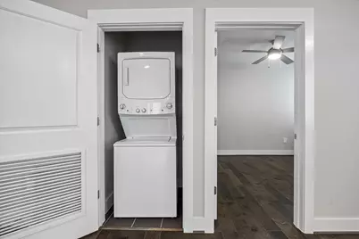 4819 Caroline Street #104, Houston, TX 77004 - Photo 14