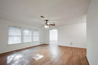 27 County Road 3371, Cleveland, TX 77327 - Photo 4
