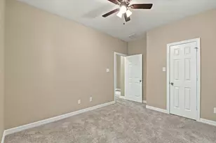 11022 Sarah Bluff Ln, Cypress, TX 77433 - Photo 24