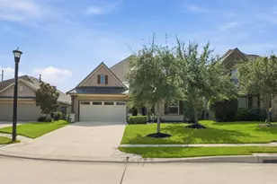 11022 Sarah Bluff Ln, Cypress, TX 77433 - Photo 2