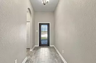 11022 Sarah Bluff Ln, Cypress, TX 77433 - Photo 6