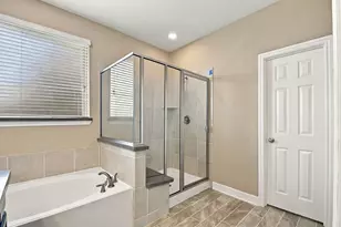 11022 Sarah Bluff Ln, Cypress, TX 77433 - Photo 28