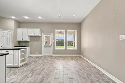 11022 Sarah Bluff Lane, Cypress, TX 77433 - Photo 14