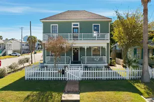 1001 Avenue K, Galveston, TX 77550 - Photo 1