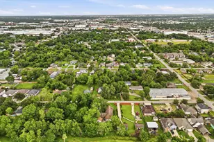 9318 Klondike St, Houston, TX 77075 - Photo 6