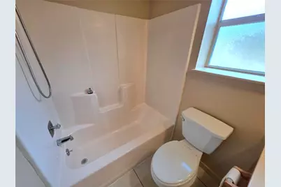 1617 Hazelwood Street #B, Conroe, TX 77301 - Photo 10