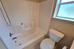 1617 Hazelwood St, Conroe, TX 77301 - Photo 10