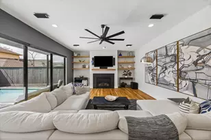 2705 Julian St, Houston, TX 77009 - Photo 8
