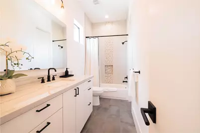 2705 Julian Street, Houston, TX 77009 - Photo 36