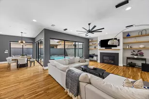 2705 Julian St, Houston, TX 77009 - Photo 14
