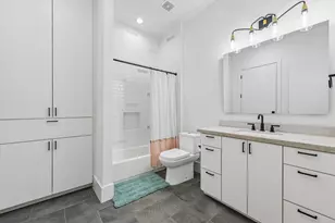 2705 Julian St, Houston, TX 77009 - Photo 38