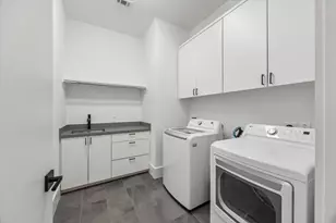 2705 Julian St, Houston, TX 77009 - Photo 48