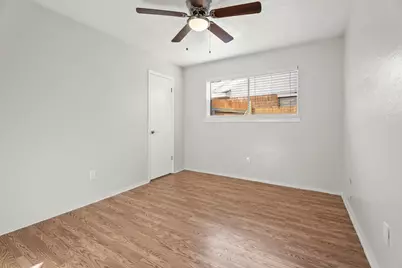 16426 Forest Bend Avenue, Friendswood, TX 77546 - Photo 10