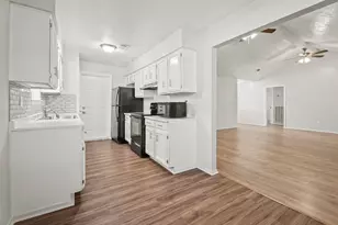 16426 Forest Bend Ave, Friendswood, TX 77546 - Photo 6