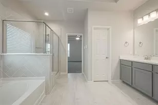 1041 Comal Trl, Dayton, TX 77535 - Photo 16