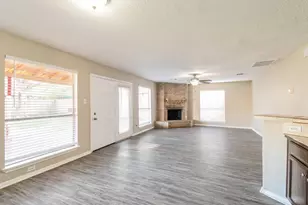 15915 Vista Del Mar Dr, Houston, TX 77083 - Photo 2