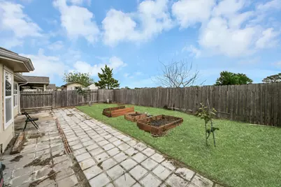 8602 Gander Bayshore Lane, Houston, TX 77040 - Photo 10