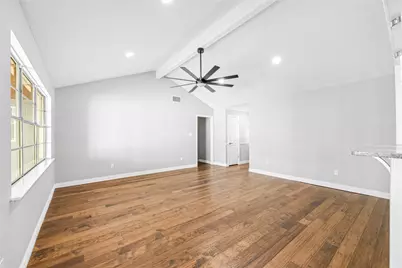 9806 Tanager Lane, Conroe, TX 77385 - Photo 8