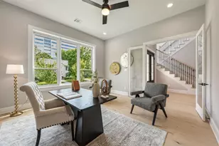 2046 MacArthur St, Houston, TX 77030 - Photo 4