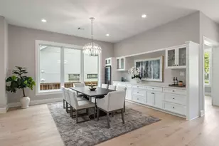 2046 MacArthur St, Houston, TX 77030 - Photo 6