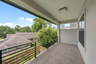 2046 MacArthur St, Houston, TX 77030 - Photo 22