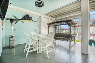 1171 Sailfish St, Bayou Vista, TX 77563 - Photo 4