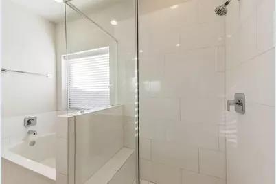 3206 N Macgregor Way #A, Houston, TX 77004 - Photo 12