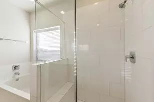 3206 N MacGregor Way, Houston, TX 77004 - Photo 12