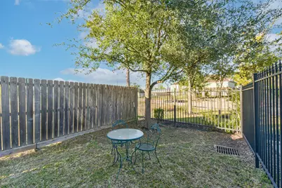 3206 N Macgregor Way #A, Houston, TX 77004 - Photo 4