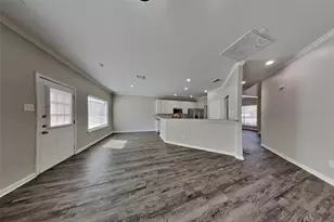 13007 Bretford Ct, Houston, TX 77065 - Photo 2