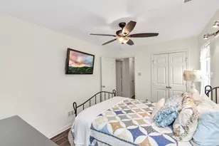 4130 Kent Dr, Galveston, TX 77554 - Photo 16