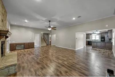 110 Butlers Court, Conroe, TX 77385 - Photo 8
