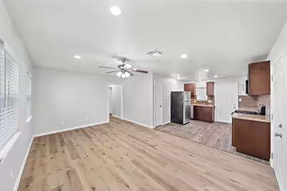 5814 Westover Street, Houston, TX 77033 - Photo 2