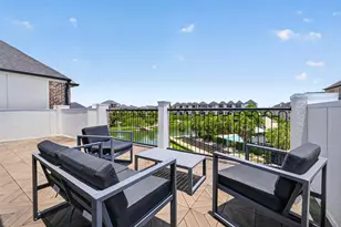 2703 Kinsley Oaks Dr, Houston, TX 77007 - Photo 2
