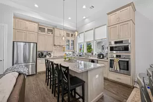 2703 Kinsley Oaks Dr, Houston, TX 77007 - Photo 1