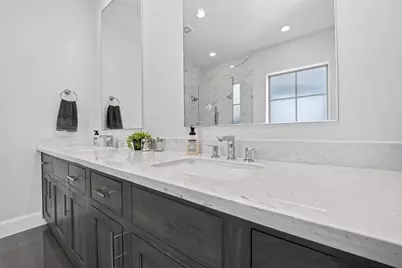 2703 Kinsley Oaks Drive, Houston, TX 77007 - Photo 30