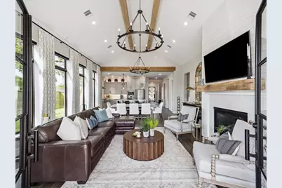 8553 Montridge Drive, Houston, TX 77055 - Photo 14