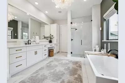 8553 Montridge Drive, Houston, TX 77055 - Photo 18