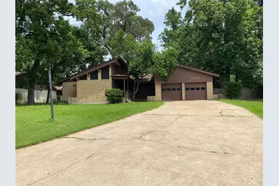 24600 Darkwood Court, Huntsville, TX 77320 - Photo 2