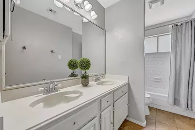 2205 S Mission Circle, Friendswood, TX 77546 - Photo 24