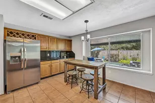 2205 S Mission Cir, Friendswood, TX 77546 - Photo 16
